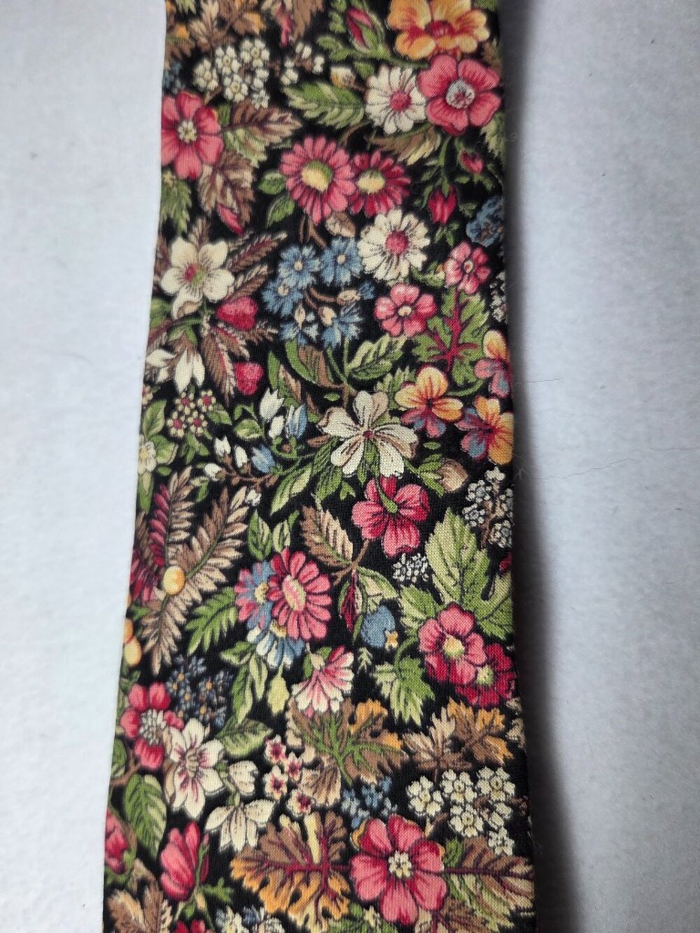 Vtg Rooster Luxury Tie Dense Floral Spring Summer Pattern Cotton Necktie